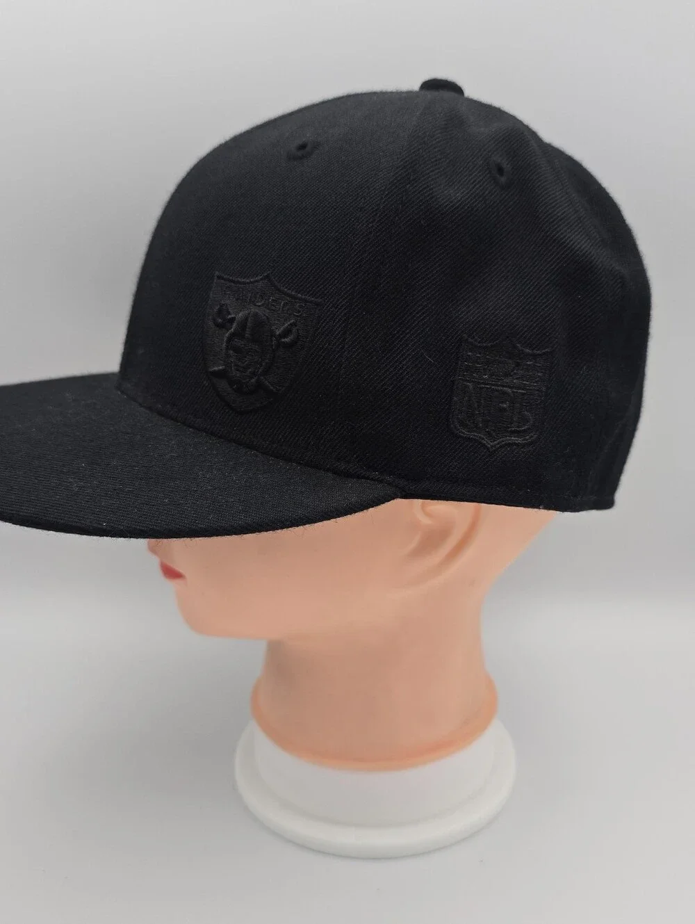 Reebok NFL Oakland/Las Vegas Raiders All Black Wool Fitted Hat Size 7 3/8